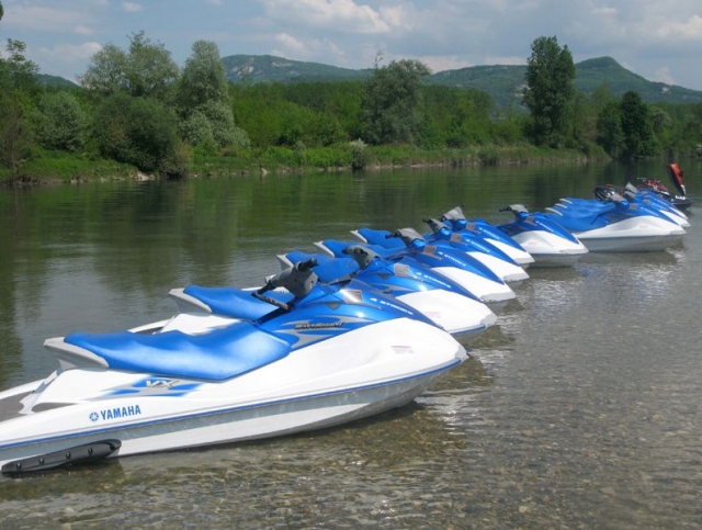  Jet Ski com família ou amigos 